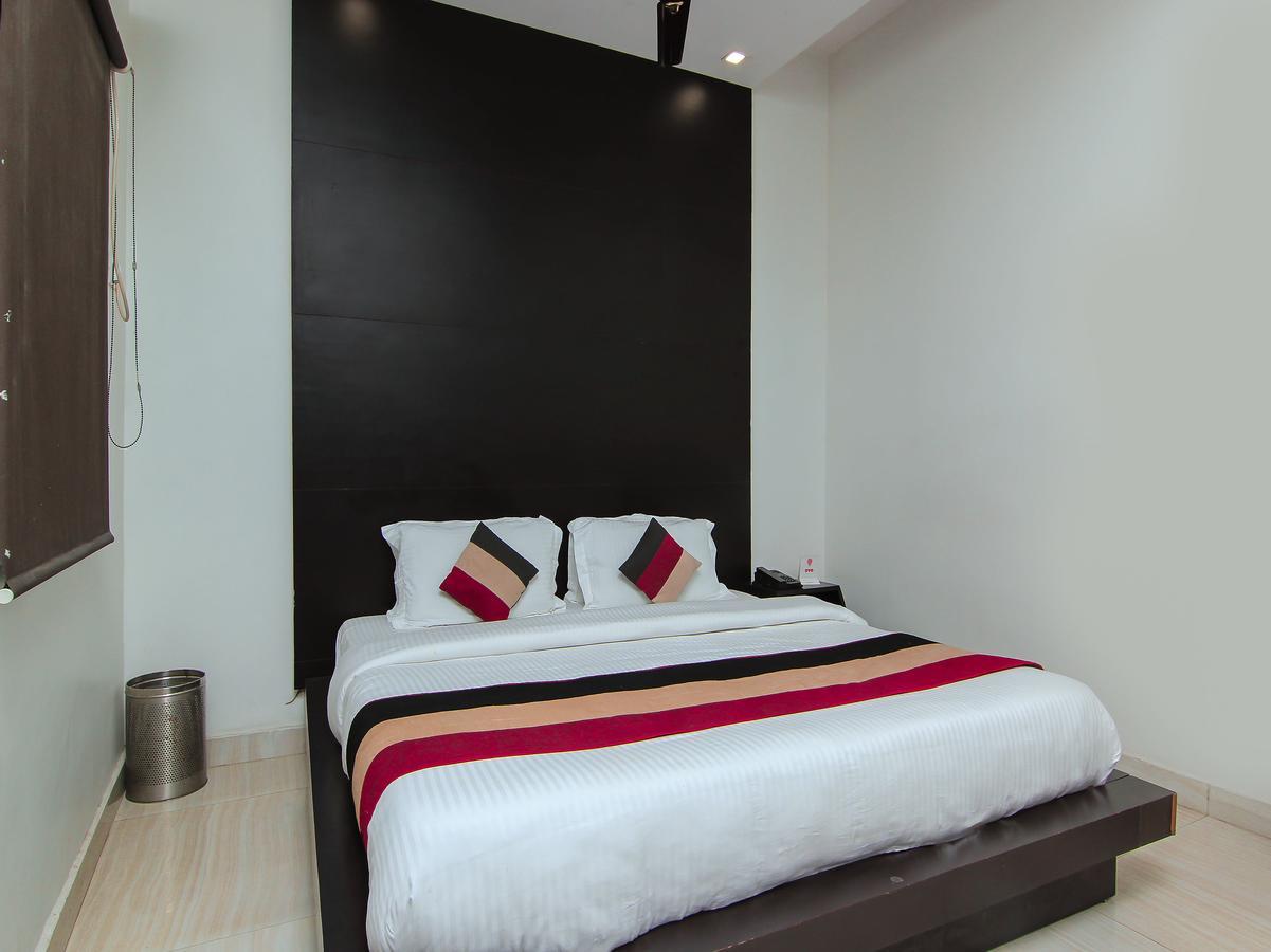 Oyo 1358 Hotel Crossroad Lucknow Exterior photo